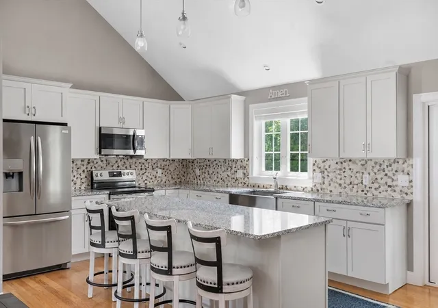 Photo 4 of Sale Pending at 40 Oakland, Swansea, MA 02777 | MLS# 73562118 | Listing updated on 2026-08-18