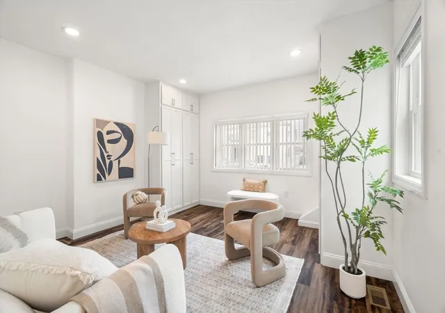 3rd image of 16 Pitman St, Somerville, MA 02143