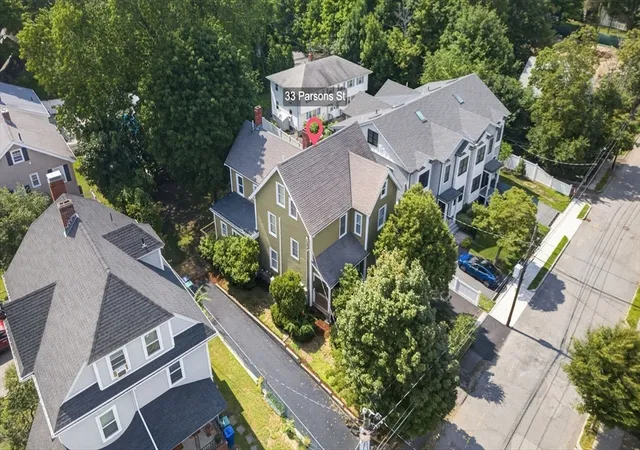 3rd image of 33 Parsons St, Newton, MA 02465 | MLS# 73564453