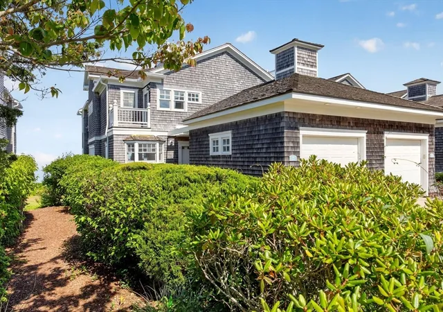 2nd image of 18a Cape Codder Rd #18A, Falmouth, MA 02540 | MLS# 73543077