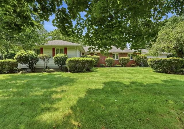 Photo 3 of Sale Pending at 22 Williston Dr, Longmeadow, MA 01106 | MLS# 73565344 | Listing updated on 2026-09-15