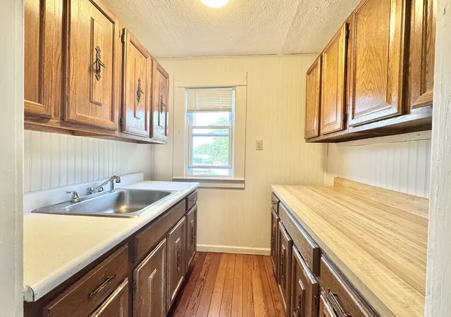 4th image of 51 Rosemont Street, Lowell, MA 01854 | MLS# 73553088