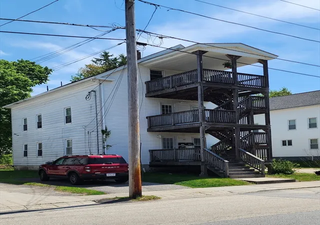 Homes for sale in Webster, MA | 22 Robinson St, Webster, MA 01570 | MLS# 73522984