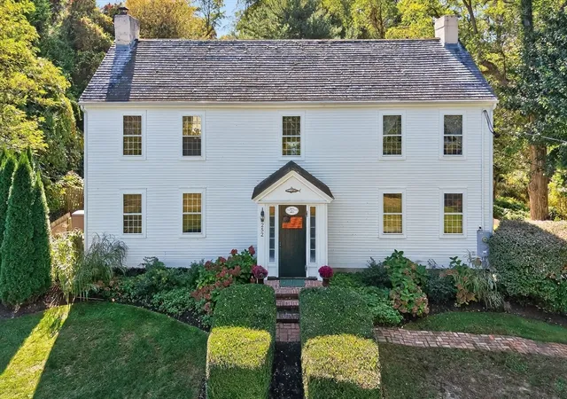 2nd image of 252 Massachusetts 6a, East Sandwich, MA 02537 | MLS# 73523352