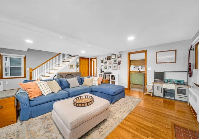 Photo 4 of Sale Pending at 8 Lake Attitash Rd, Amesbury, MA 01913 | MLS# 73570089 | Listing updated on 2026-09-23