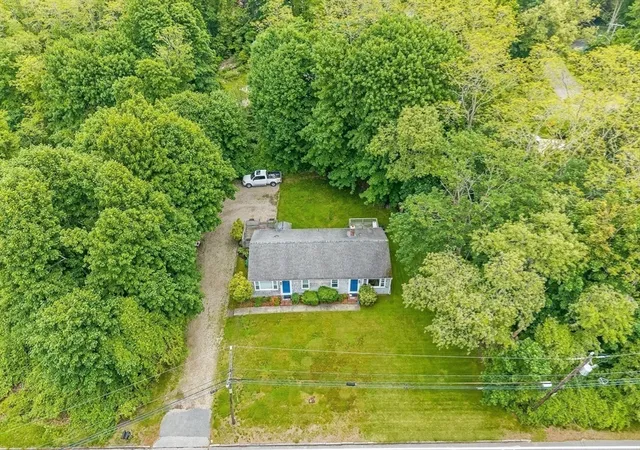 2nd image of 267 N Falmouth Hwy, North Falmouth, MA 02556