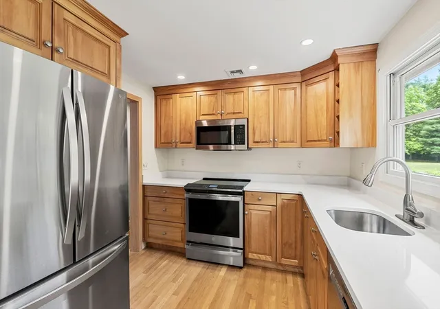 Homes for sale in Chelmsford, MA | 71 Garrison Street, Chelmsford, MA 01824 | MLS# 73549393