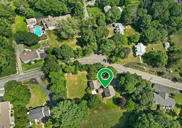 42nd image of 10 Poquanticut Ave, North Easton, MA 02356 | MLS# 73565212