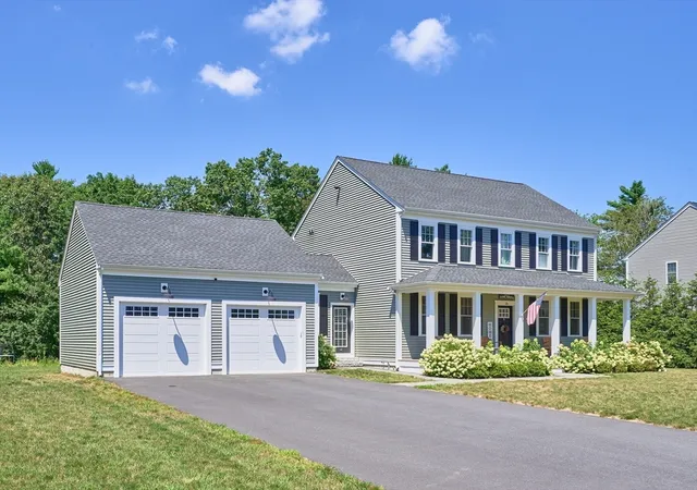 2nd image of 25 Cobblestone Ln, Middleboro, MA 02346 | MLS# 73562520