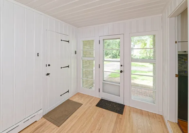 Photo 2 of Sale Pending at 318 S Main St, Hopedale, MA 01747 | MLS# 73558584 | Listing updated on 2026-08-31
