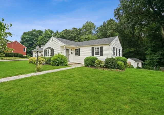 41st image of 52 Cecile Dr, Chicopee, MA 01020 | MLS# 73552722