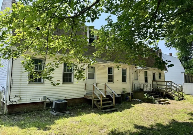 Homes for sale in Barre, MA | 23 Trafalgar Sq, Barre, MA 01005