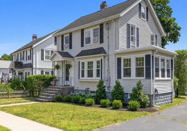 Homes for sale in Medford, MA | 18 Roberts Rd, Medford, MA 02155 | MLS# 73537701