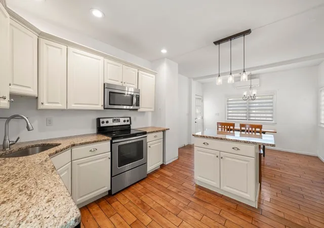 5th image of 9 Maple St, Kingston, MA 02364 | MLS# 73537997
