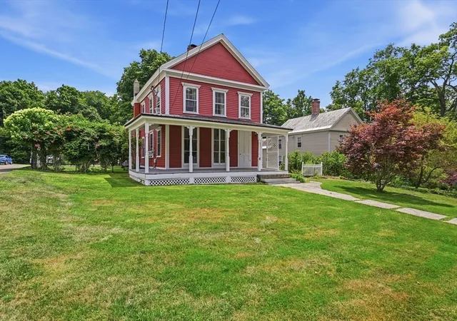 3rd image of 6 Nash Hill Rd, Williamsburg, MA 01096 | MLS# 73556522