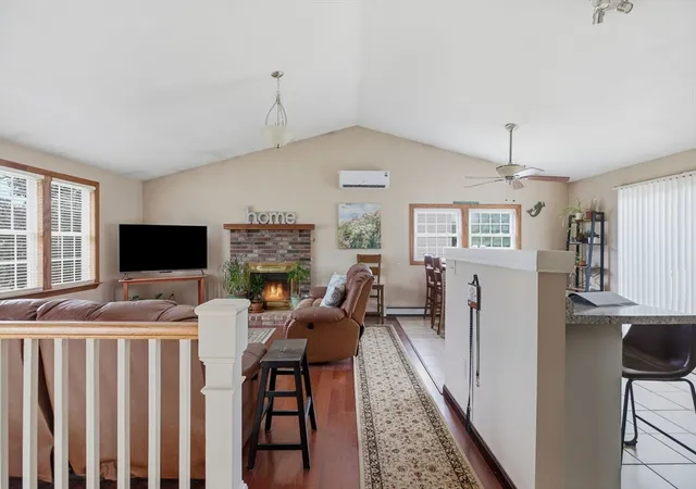 Photo 4 of Single family home for sale at 6 Musket Rd, Seekonk, MA 02771 | MLS# 73570078 | Listing updated on 2026-09-04