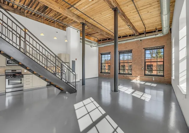 Photo 4 of Condominium at 160 Water St #213, Williamstown, MA 01267 | MLS# 73197902 | | Sold on 2025-03-17