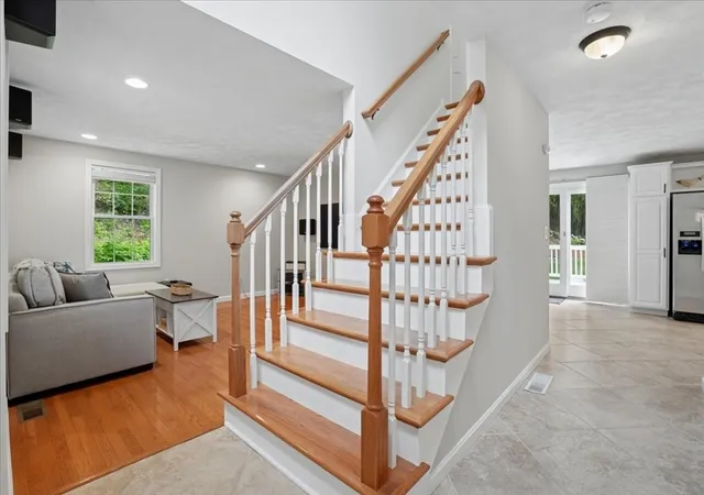 4th image of 56 Patriot Road, Tyngsboro, MA 01879 | MLS# 73535819