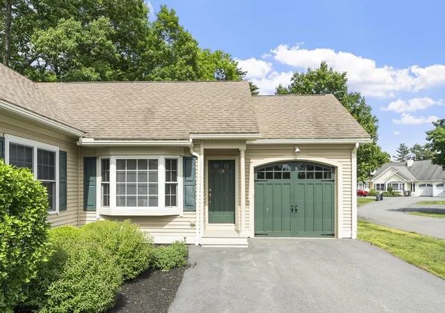 Homes for sale in Windham, NH | 25 Flagstone Way #25, Windham, NH 03087 | MLS# 73533523