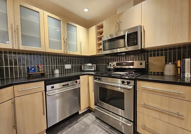 Photo 3 of Condo for sale at 55 Broadlawn Park #16B, Chestnut Hill, MA 02467 | MLS# 73564774 | Listing updated on 2026-08-22