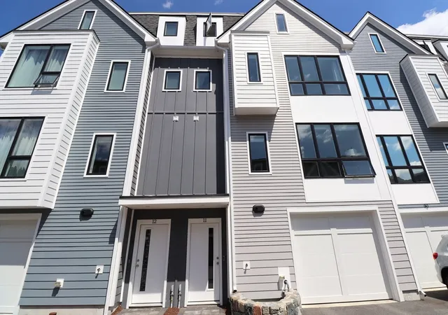 1st image of 118 Eaton St #11, Reading, MA 01867 | MLS# 73565075