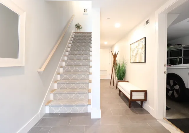 3rd image of 118 Eaton St #11, Reading, MA 01867 | MLS# 73565075