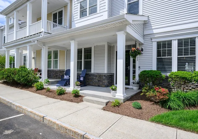 4th image of 103 Buckley Pl, Hingham, MA 02043