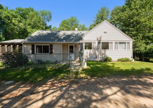 Homes for sale in Spencer, MA | 9 Westland Dr, Spencer, MA 01562 | MLS# 73535189