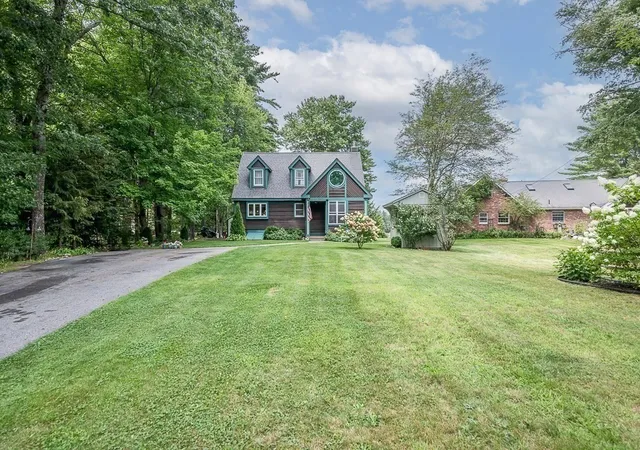 4th image of 5 Abenaki St, Hubbardston, MA 01452 | MLS# 73567862