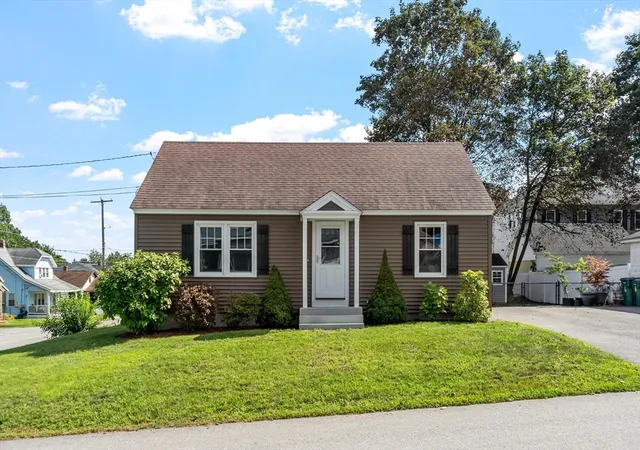 2nd image of 4 Maverick St, Fitchburg, MA 01420 | MLS# 73566751
