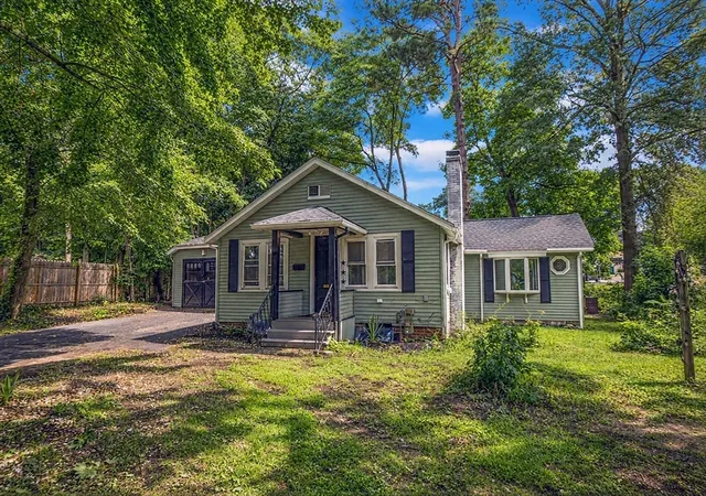 2nd image of 33 Plumtree Road, Springfield, MA 01118 | MLS# 73564851