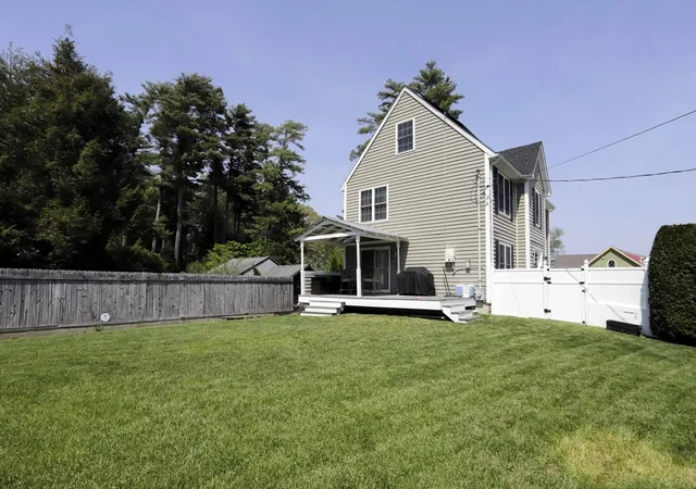 5th image of 17 David St, Acushnet, MA 02743 | MLS# 73521954