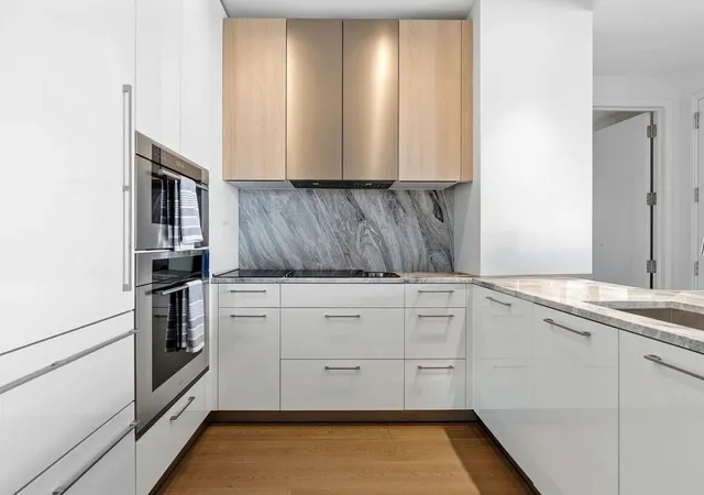 2nd image of 240 Devonshire St #5907, Boston, MA 02110 | MLS# 73546892
