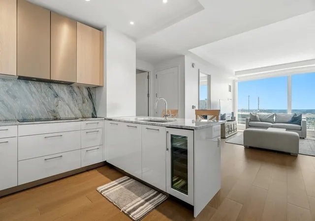 3rd image of 240 Devonshire St #5907, Boston, MA 02110 | MLS# 73546892