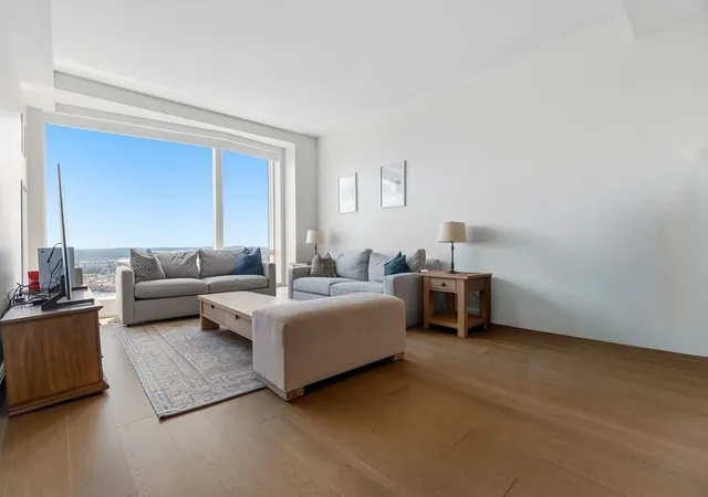 4th image of 240 Devonshire St #5907, Boston, MA 02110 | MLS# 73546892