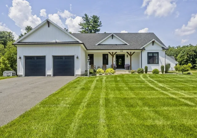 Homes for sale in Southwick, MA | 1 Honeybird Run, Southwick, MA 01077 | MLS# 73548405