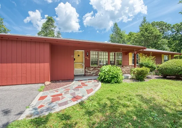 Photo 3 of Sale Pending at 33 Upton St, Brockton, MA 02302 | MLS# 73560525 | Listing updated on 2026-09-16