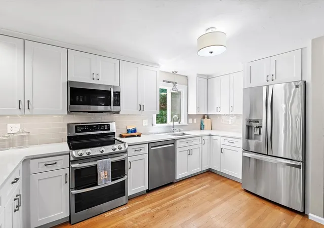 Photo 3 of Single family home for sale at 21 Bridie Ln, Norfolk, MA 02056 | MLS# 73540085 | Listing updated on 2026-09-01