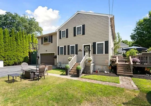Photo 2 of Single family home for sale at 40 Hillside Ave, Beverly, MA 01915 | MLS# 73563395 | Listing updated on 2026-09-10