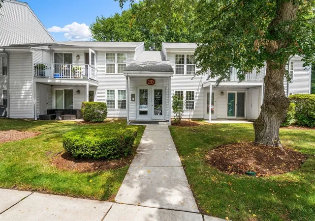 Condo for sale at 20 Walden Dr #20, Natick, MA 01760 | MLS# 73558431