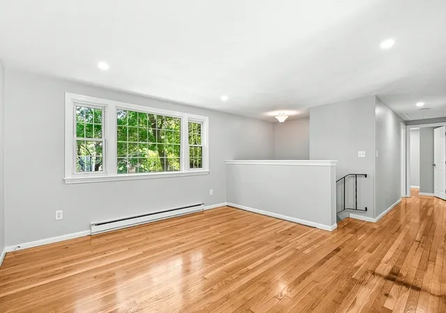 4th image of 18 Adams St, Plymouth, MA 02360 | MLS# 73527336