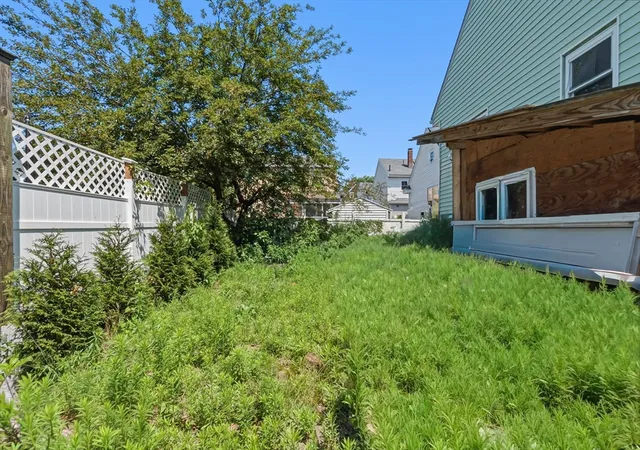 2nd image of 27 Davis, Malden, MA 02148 | MLS# 73553320
