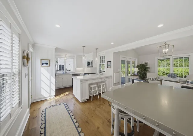 Photo 4 of Sale Pending at 190 Mountain Ave, Pembroke, MA 02359 | MLS# 73550436 | Listing updated on 2026-09-18