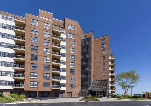 Homes for sale in Winthrop, MA | 1 Seal Harbor Rd #815, Winthrop, MA 02152 | MLS# 73535066