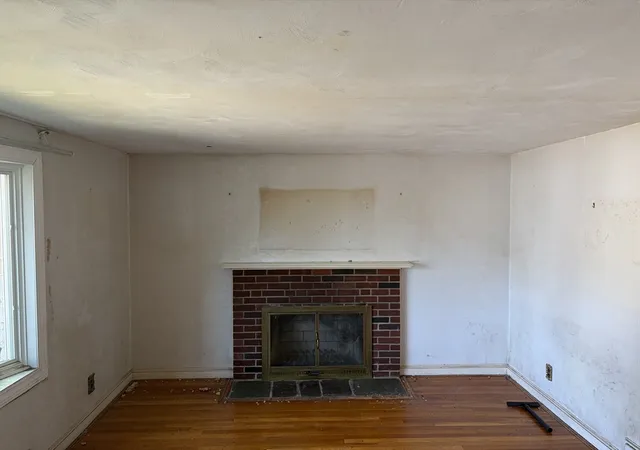 Photo 4 of Sale Pending at 90 Westview Dr, Norwood, MA 02062 | MLS# 73555503 | Listing updated on 2026-09-17
