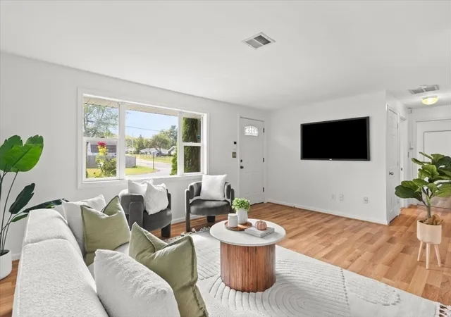 4th image of 79 Nicholson Dr, Brockton, MA 02302 | MLS# 73433014