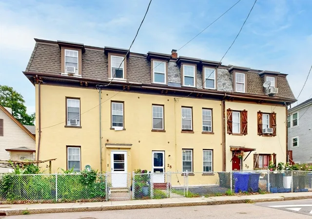 30th image of 28 Fifield St, Dorchester, MA 02122 | MLS# 73515117