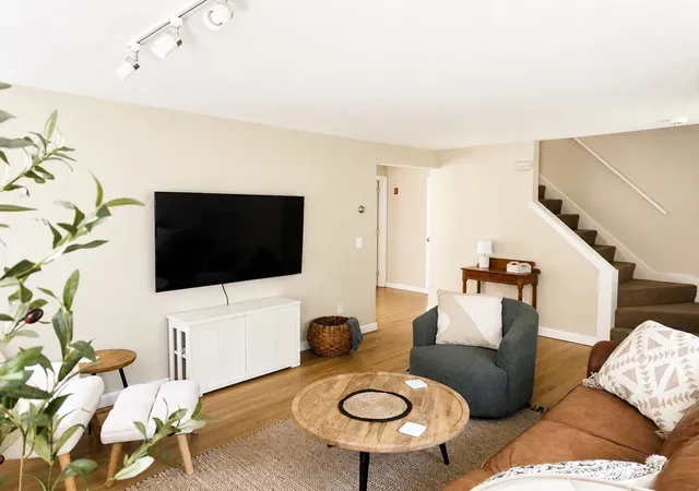 Listing Photo 4 - Condo for sale in building located at 1096 Long Pond Rd, Plymouth, MA 02360