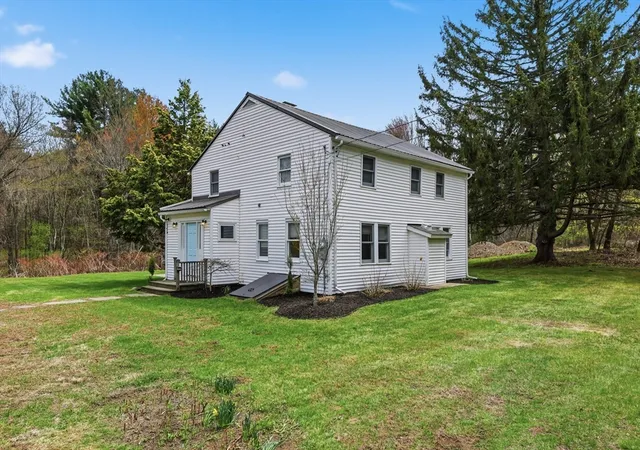 Homes for sale in Amherst, MA | 1270 West St, Amherst, MA 01002 | MLS# 73506704
