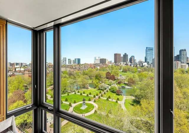 4th image of 2 Commonwealth Ave #14B, Boston, MA 02116 | MLS# 73497184